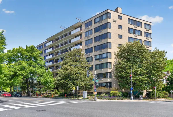 $345,000 | 3601 Wisconsin Avenue Northwest, Unit 603, Washington, DC 20016
