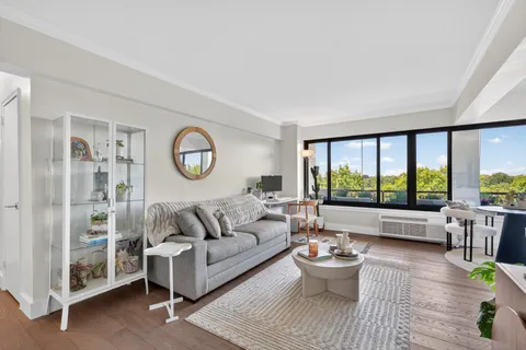 $345,000 | 3601 Wisconsin Avenue Northwest, Unit 603, Washington, DC 20016