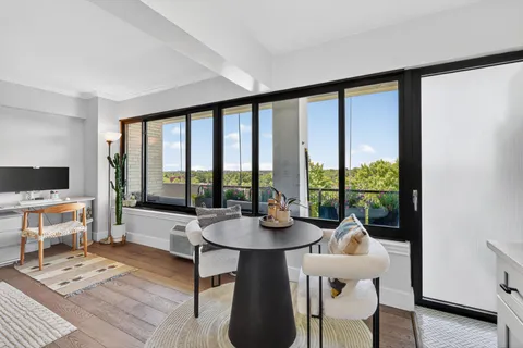 $345,000 | 3601 Wisconsin Avenue Northwest, Unit 603, Washington, DC 20016