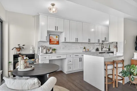 $345,000 | 3601 Wisconsin Avenue Northwest, Unit 603, Washington, DC 20016