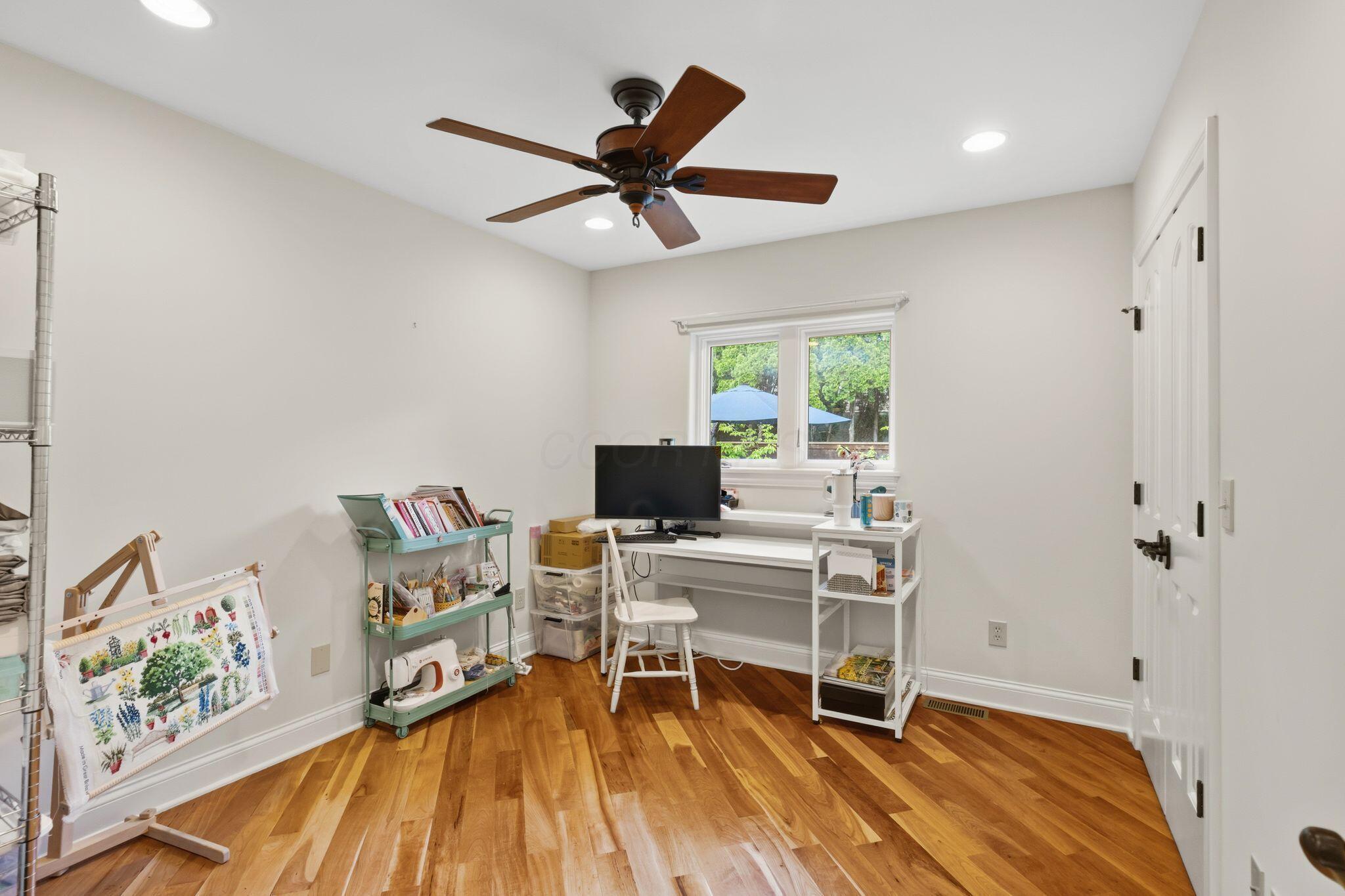 2908 South Dorchester Road Columbus, OH 43221 - Photo 27 of 78