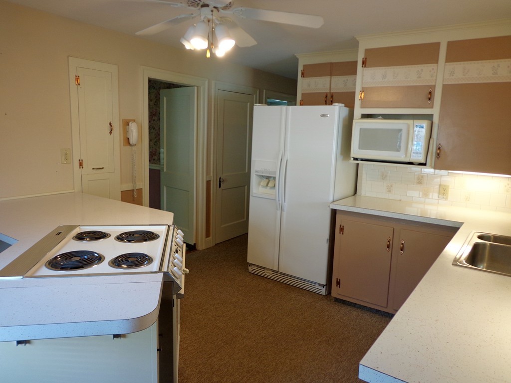 12 Merriwether Road Worcester, MA 01602 - Photo 10 of 30 Gallery Image 10