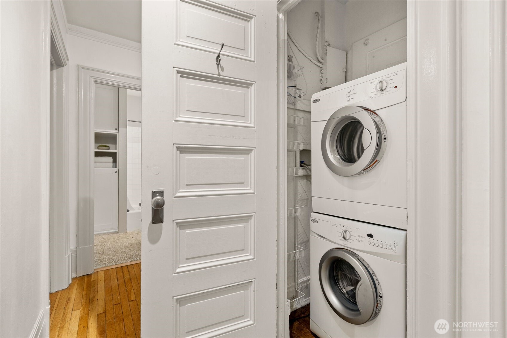 615 Boren Avenue, Unit 6 Seattle, WA 98104 - Photo 18 of 26 a utility room with dryer and washer