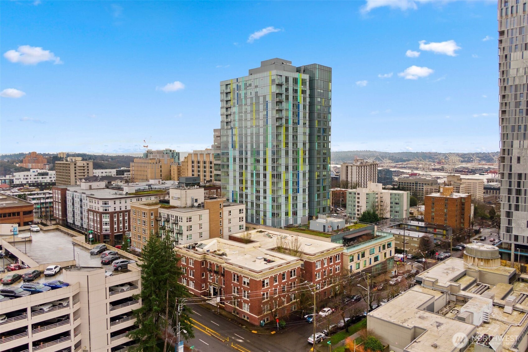 615 Boren Avenue, Unit 6 Seattle, WA 98104 - Photo 23 of 26 a picture of city view