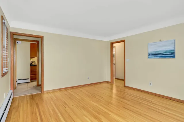 $2,495 | 2331 West Medicine Lake Drive, Plymouth, MN 55441