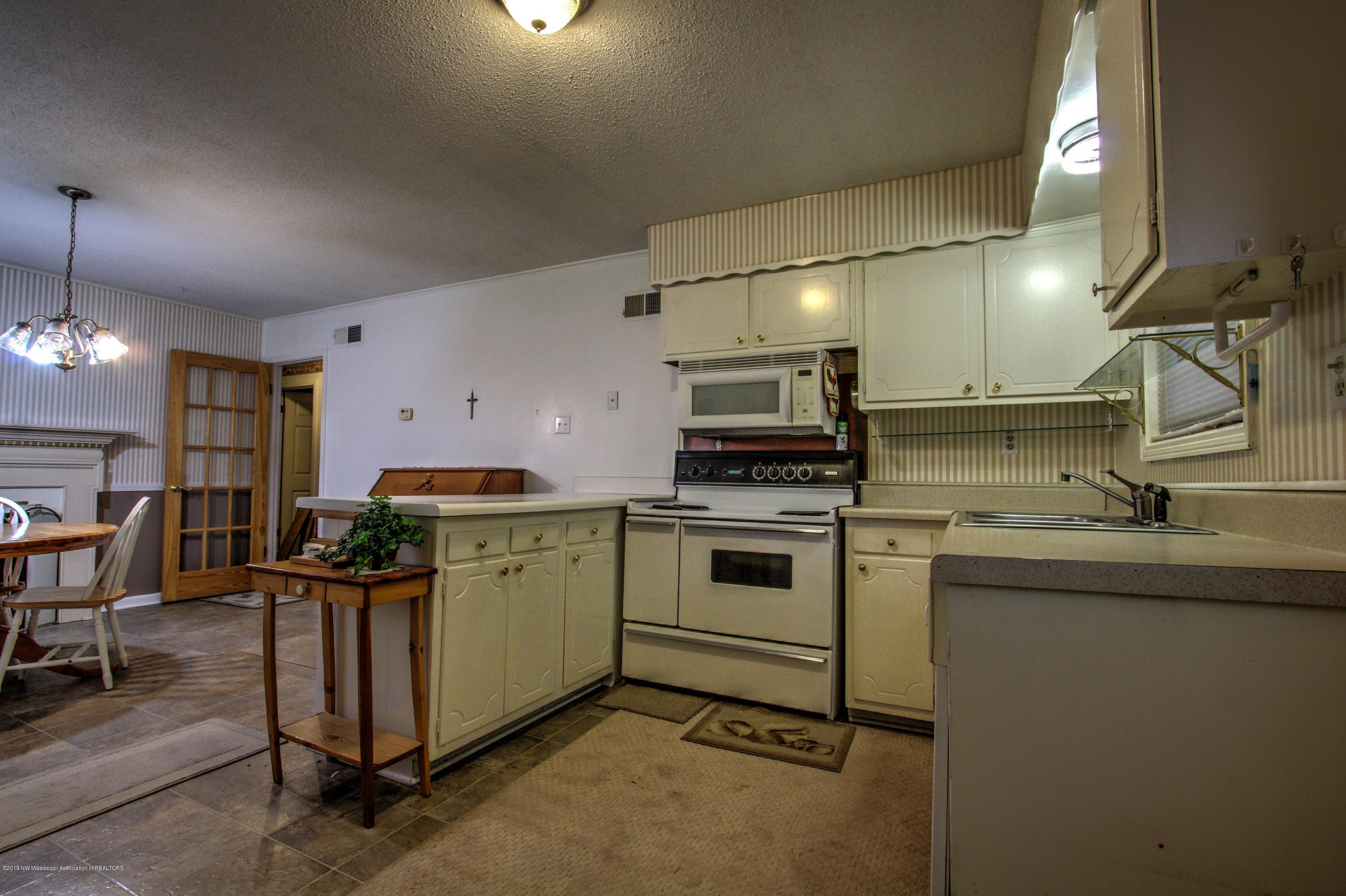 7582 Rockingham Drive Southaven, MS 38671 - Photo 5 of 13 IMG_5372_3_4