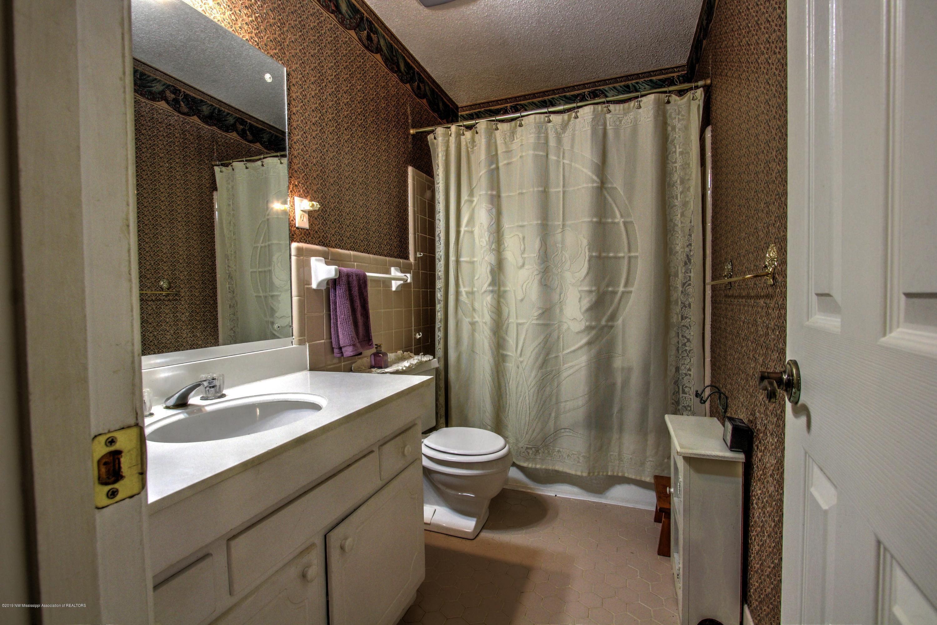 7582 Rockingham Drive Southaven, MS 38671 - Photo 9 of 13 IMG_5363_4_5