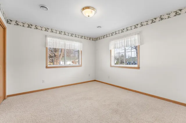 $249,900 | 241 6th Street Southwest, Pine Island, MN 55963