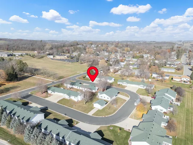 $249,900 | 241 6th Street Southwest, Pine Island, MN 55963