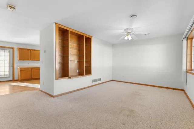 $249,900 | 241 6th Street Southwest, Pine Island, MN 55963