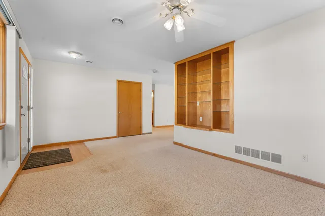 $249,900 | 241 6th Street Southwest, Pine Island, MN 55963