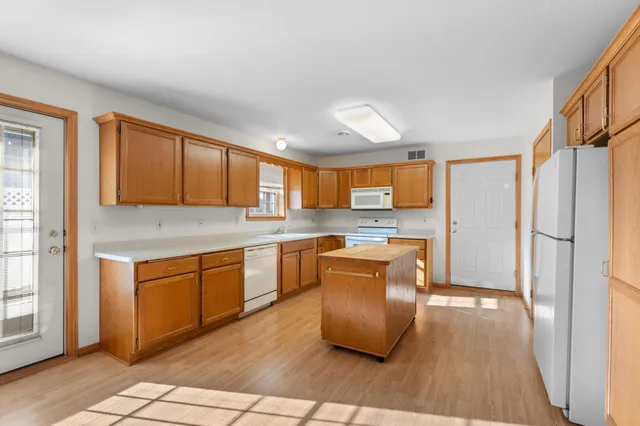 $249,900 | 241 6th Street Southwest, Pine Island, MN 55963