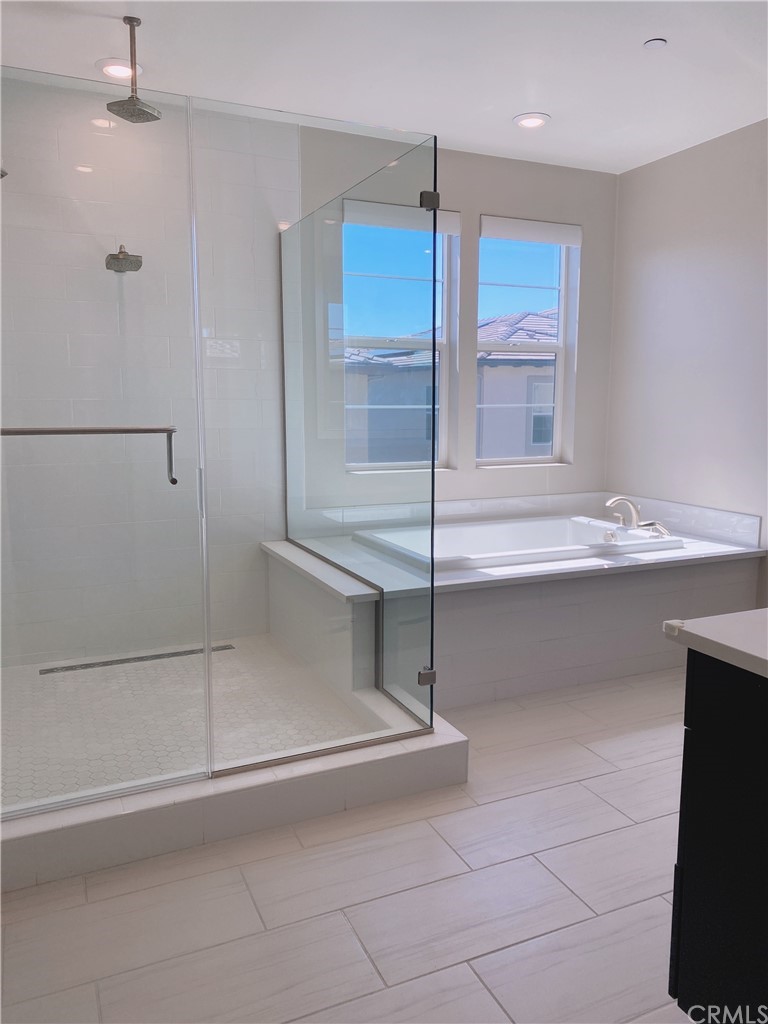 99 Swift Irvine, CA 92618 - Photo 16 of 24