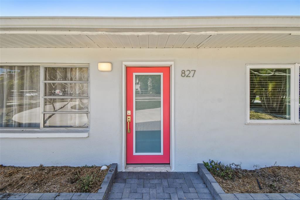 827 Virginia Street Dunedin, FL 34698 - Photo 6 of 46 a view of entryway