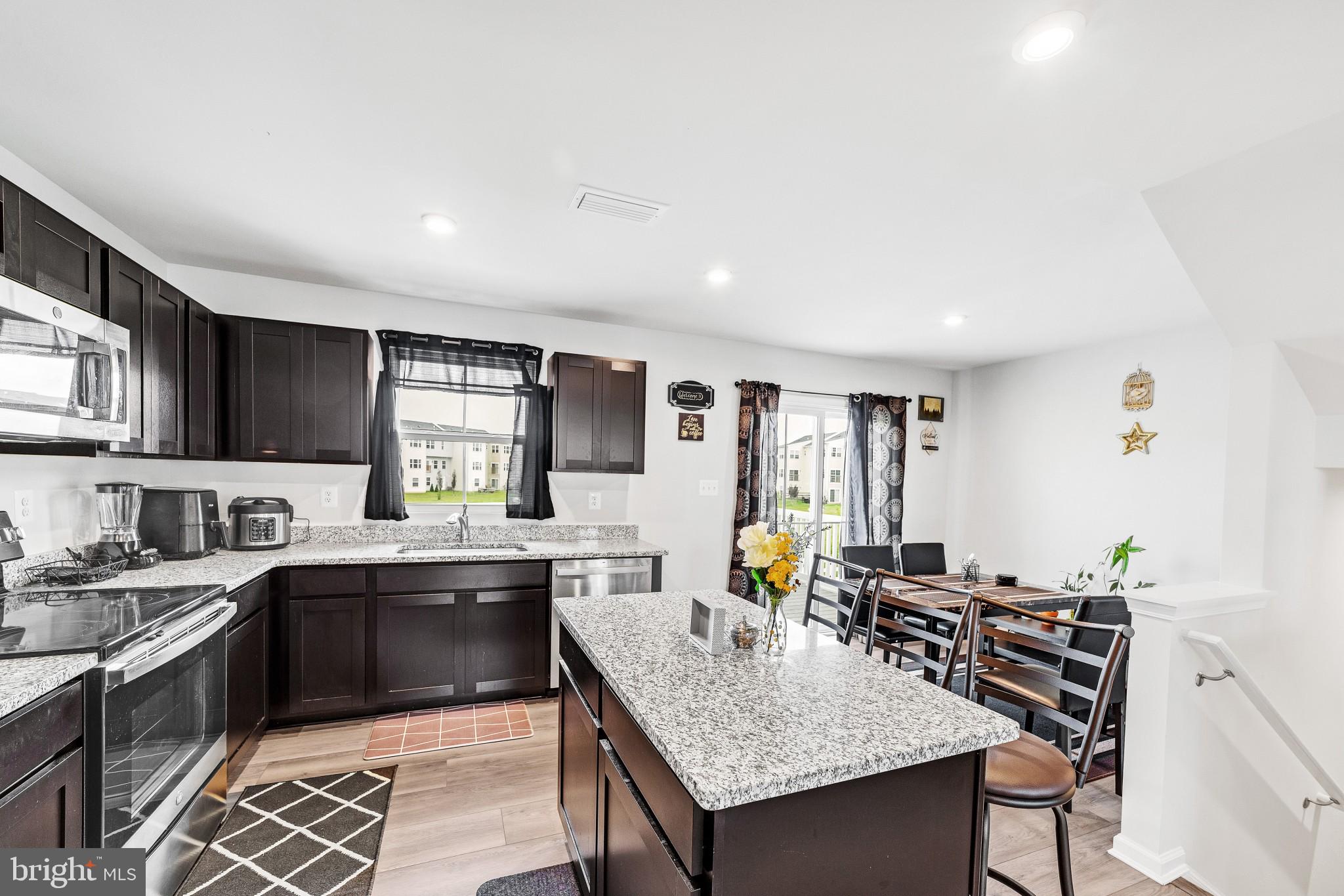 1025 Wickersham Way Middletown, DE 19709 - Photo 11 of 29 Kitchen