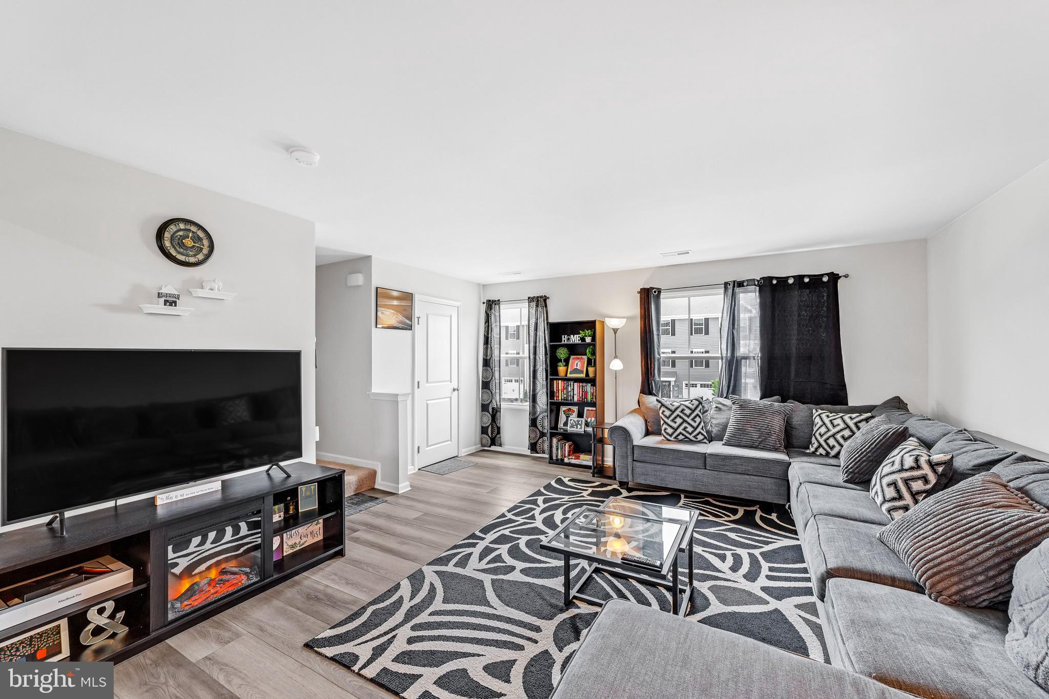 1025 Wickersham Way Middletown, DE 19709 - Photo 9 of 29 Living Room