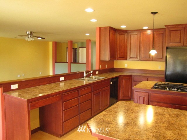 952 Heuhslein Road Port Angeles, WA 98362 - Photo 11 of 25 Gallery Image 11