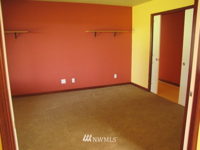 952 Heuhslein Road Port Angeles, WA 98362 - Photo 17 of 25 Gallery Image 17