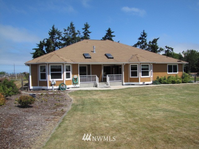 952 Heuhslein Road Port Angeles, WA 98362 - Photo 4 of 25 Gallery Image 4