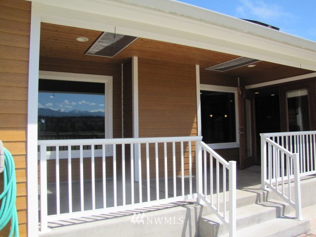952 Heuhslein Road Port Angeles, WA 98362 - Photo 5 of 25 Gallery Image 5