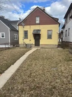 $89,900 | 5025 North 27th Street, Milwaukee, WI 53209