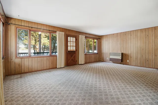 $674,900 | 1324 West Green Lake Drive, Farmington, WI 53090