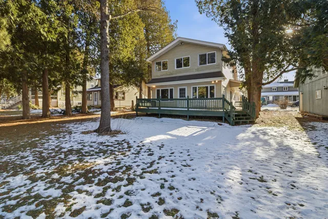 $674,900 | 1324 West Green Lake Drive, Farmington, WI 53090