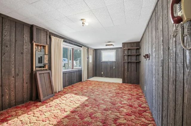 $674,900 | 1324 West Green Lake Drive, Farmington, WI 53090