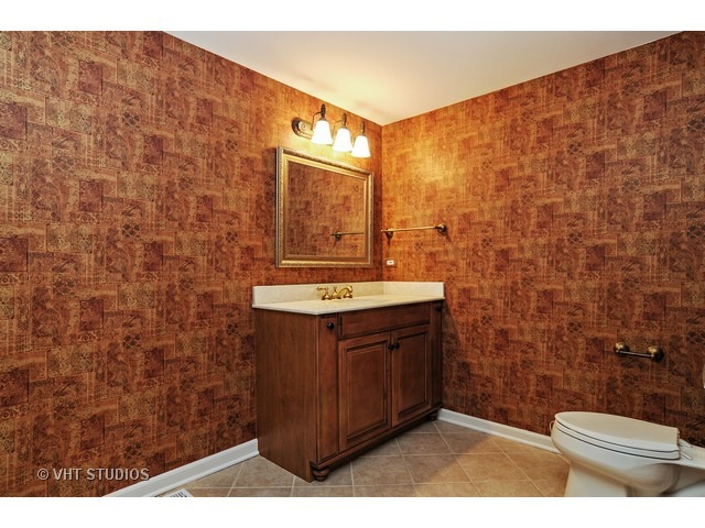 21997 Vernon Ridge Drive Mundelein, IL 60060 - Photo 16 of 22