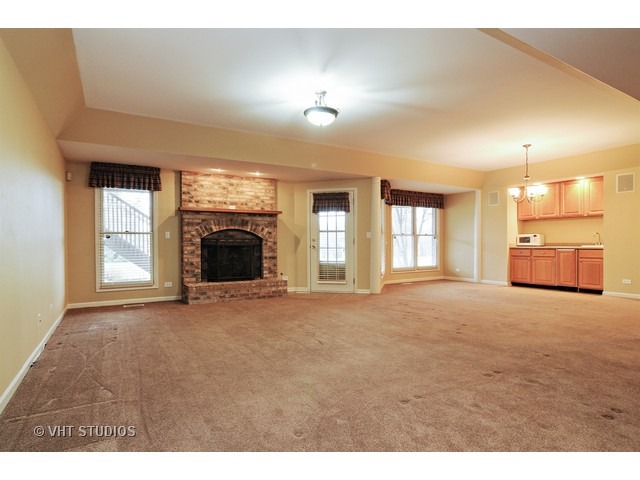 21997 Vernon Ridge Drive Mundelein, IL 60060 - Photo 8 of 22