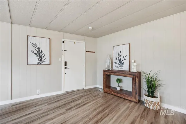 $154,900 | 445 South Maple Grove Road, Unit 15, Boise, ID 83709