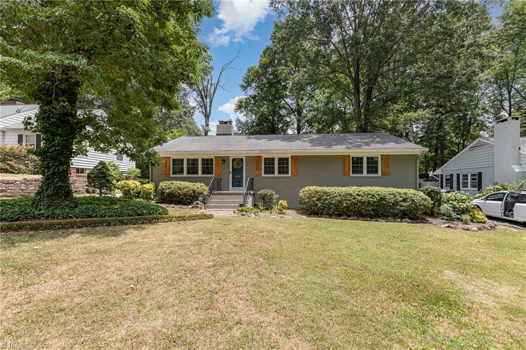 504 Florham Drive High Point, NC 27262 - Photo 3 of 28 Gallery Image 3