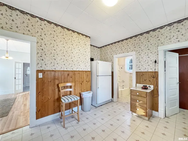 $89,900 | 402 East 2nd Street, El Paso, IL 61738