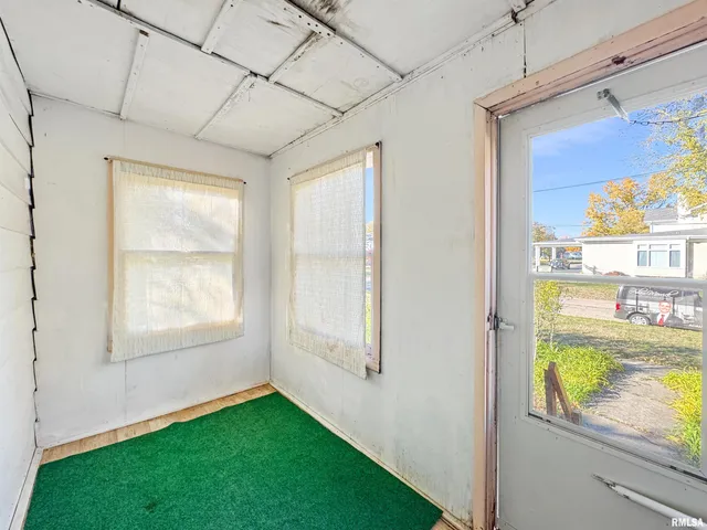 $89,900 | 402 East 2nd Street, El Paso, IL 61738