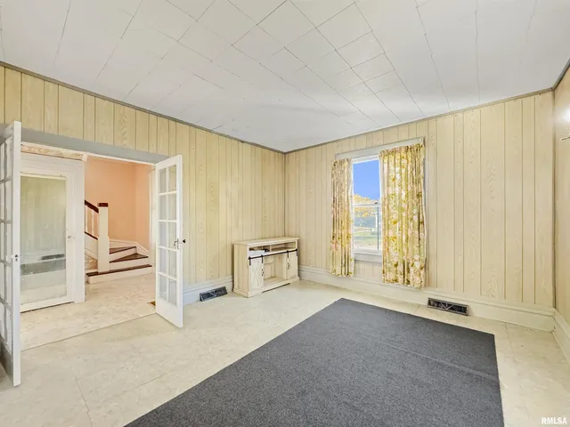 $89,900 | 402 East 2nd Street, El Paso, IL 61738