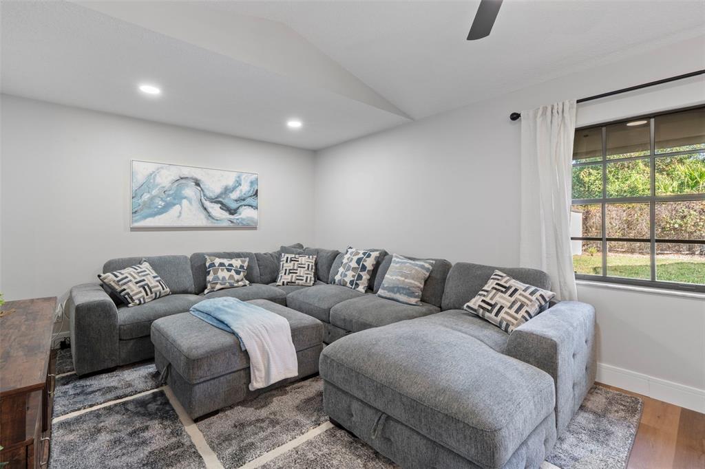 121 Champlain Drive Deltona, FL 32725 - Photo 16 of 30 Gallery Image 16