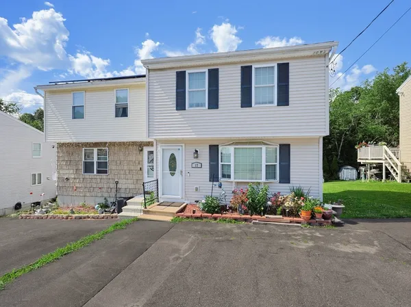 $389,900 | 17 Bolton Street, Worcester, MA 01604