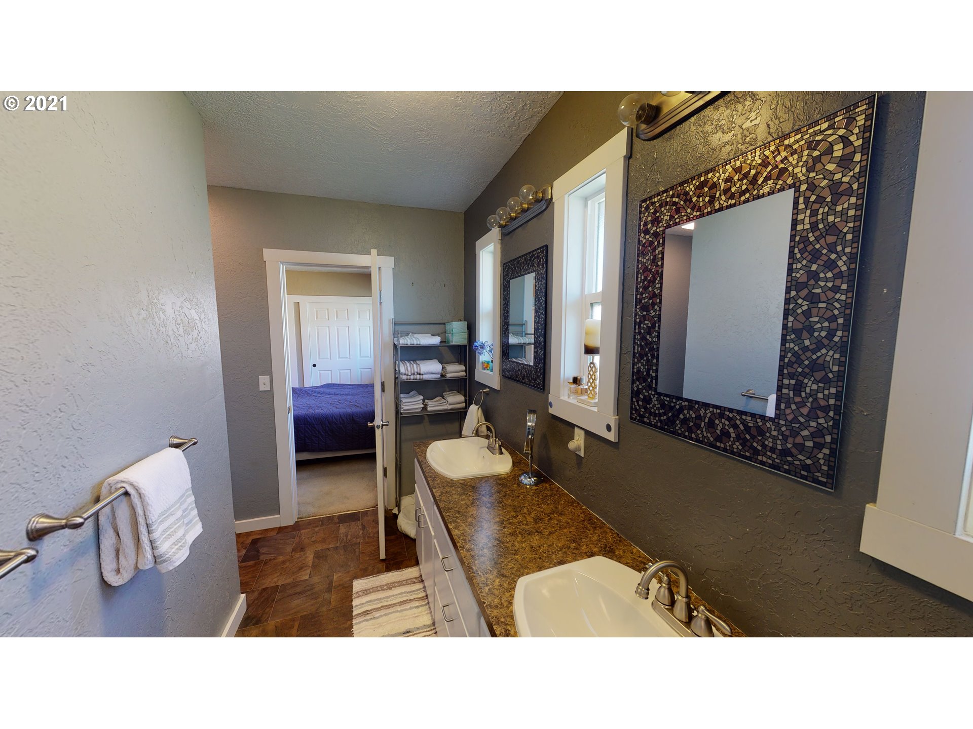 484 Southwest Washington Street Dallas, OR 97338 - Photo 11 of 26 Gallery Image 11