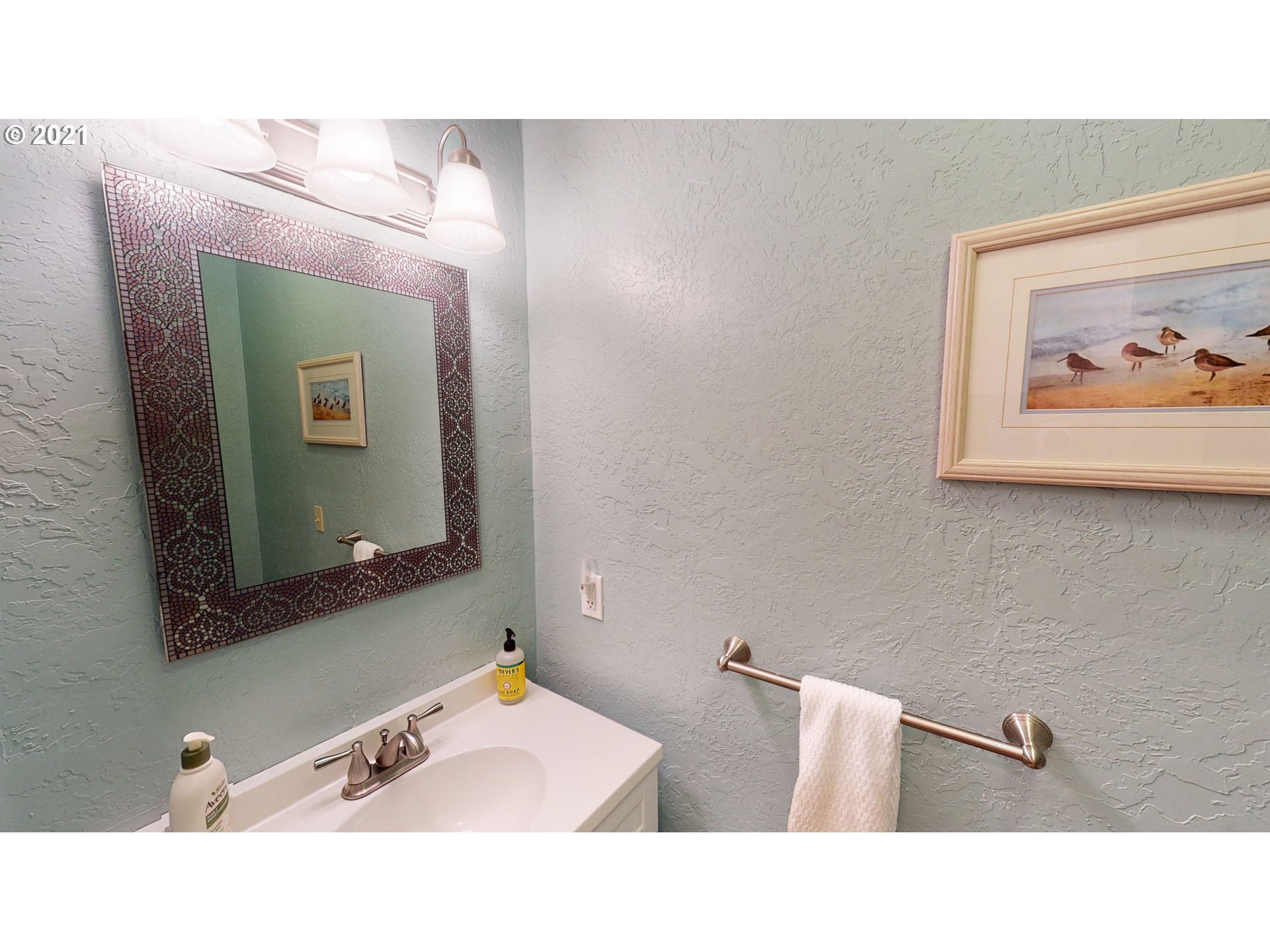 484 Southwest Washington Street Dallas, OR 97338 - Photo 13 of 26 Gallery Image 13