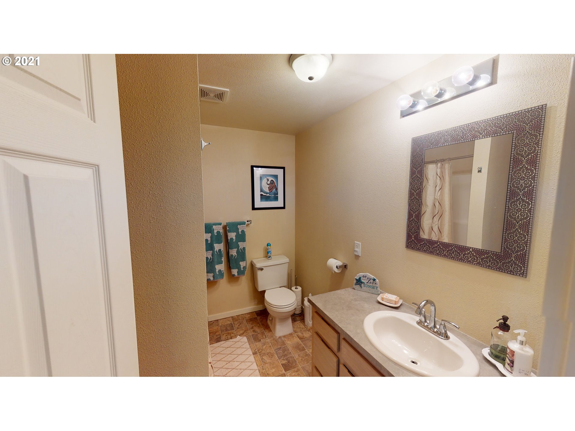 484 Southwest Washington Street Dallas, OR 97338 - Photo 14 of 26 Gallery Image 14