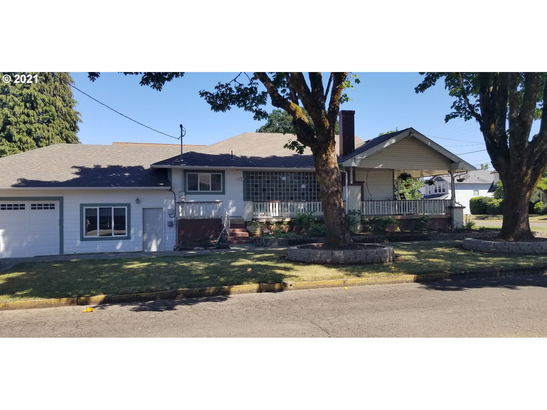 484 Southwest Washington Street Dallas, OR 97338 - Photo 25 of 26 Gallery Image 25
