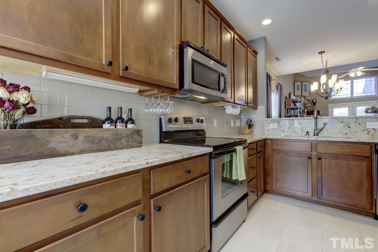 2519 Asher View Court Raleigh, NC 27606 - Photo 3 of 25 Gallery Image 3