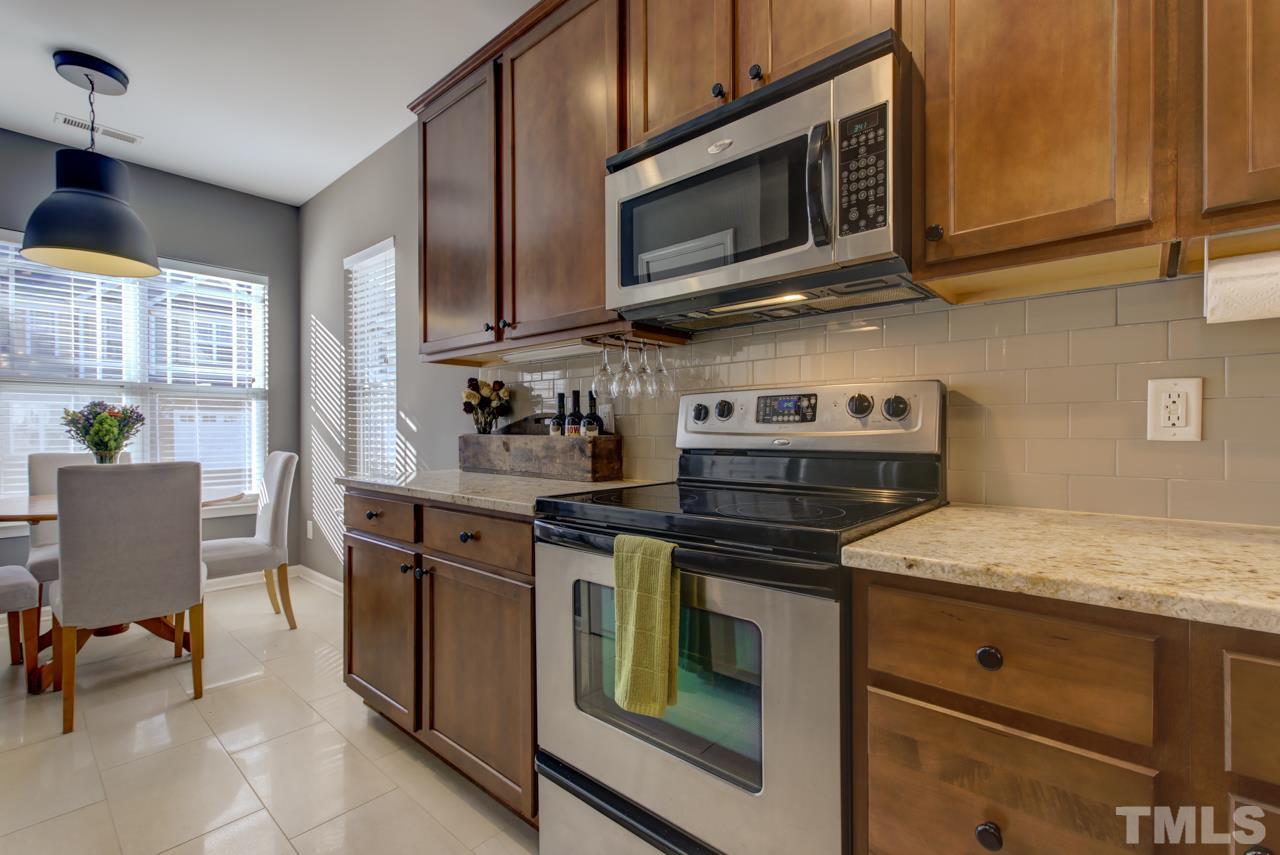 2519 Asher View Court Raleigh, NC 27606 - Photo 4 of 25 Gallery Image 4