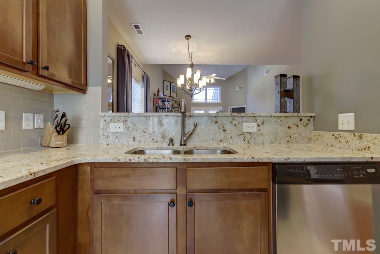 2519 Asher View Court Raleigh, NC 27606 - Photo 5 of 25 Gallery Image 5