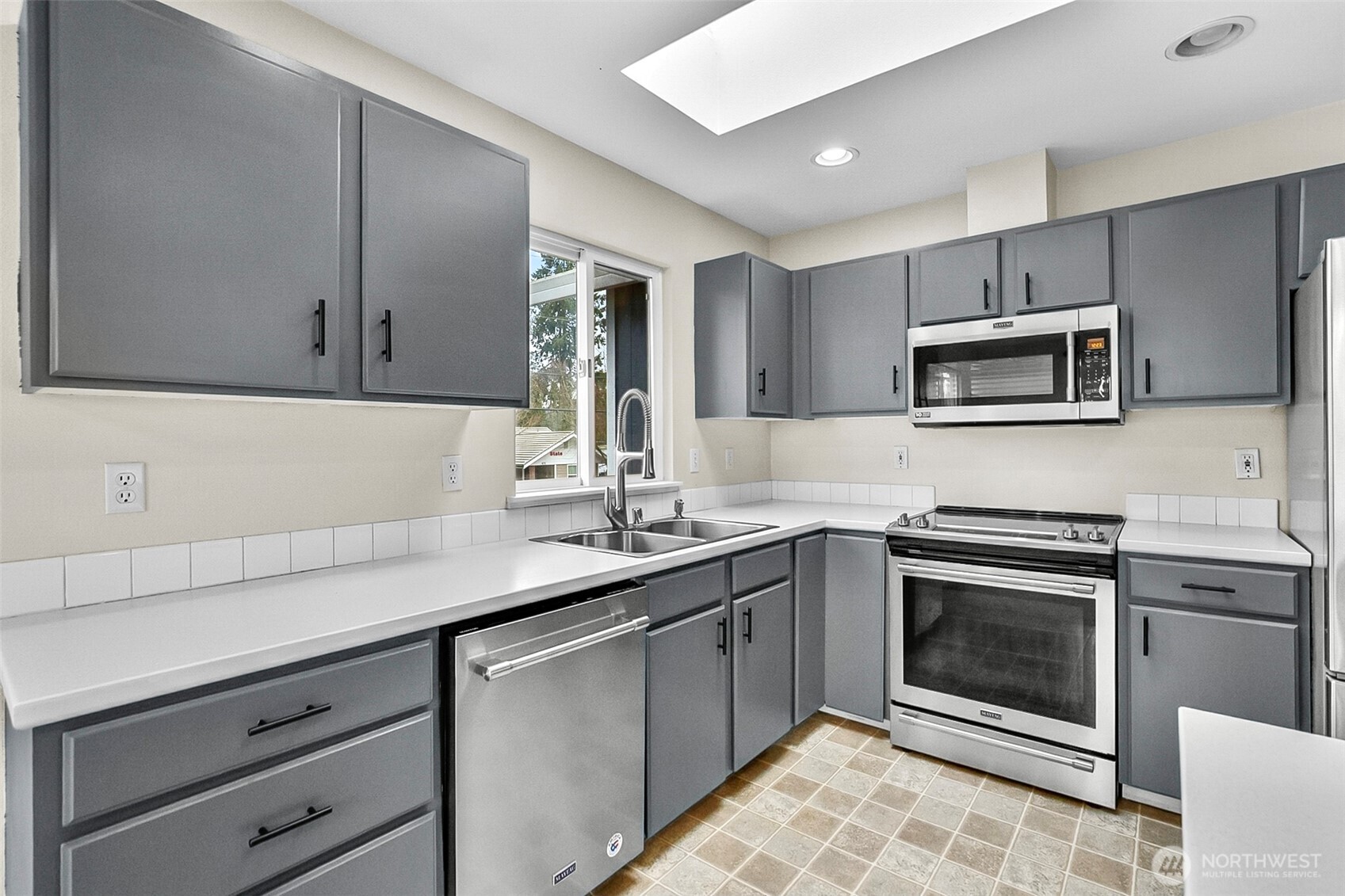 605 North Street Monroe, WA 98272 - Photo 3 of 34