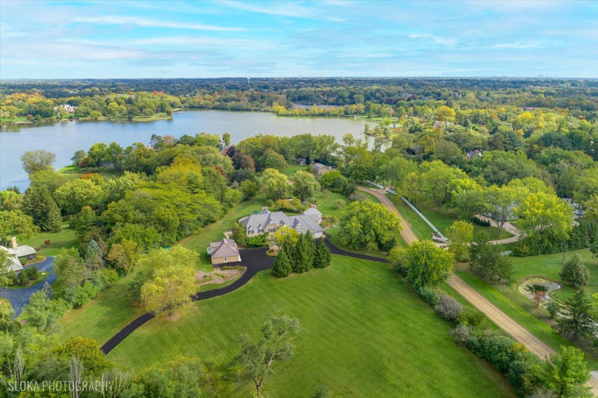 70 Round Barn Road Barrington Hills, IL 60010 - Photo 70 of 76 Gallery Image 70