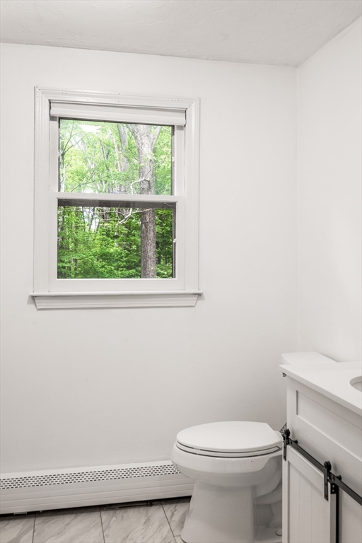 9 Colonial Road Sutton, MA 01590 - Photo 27 of 35