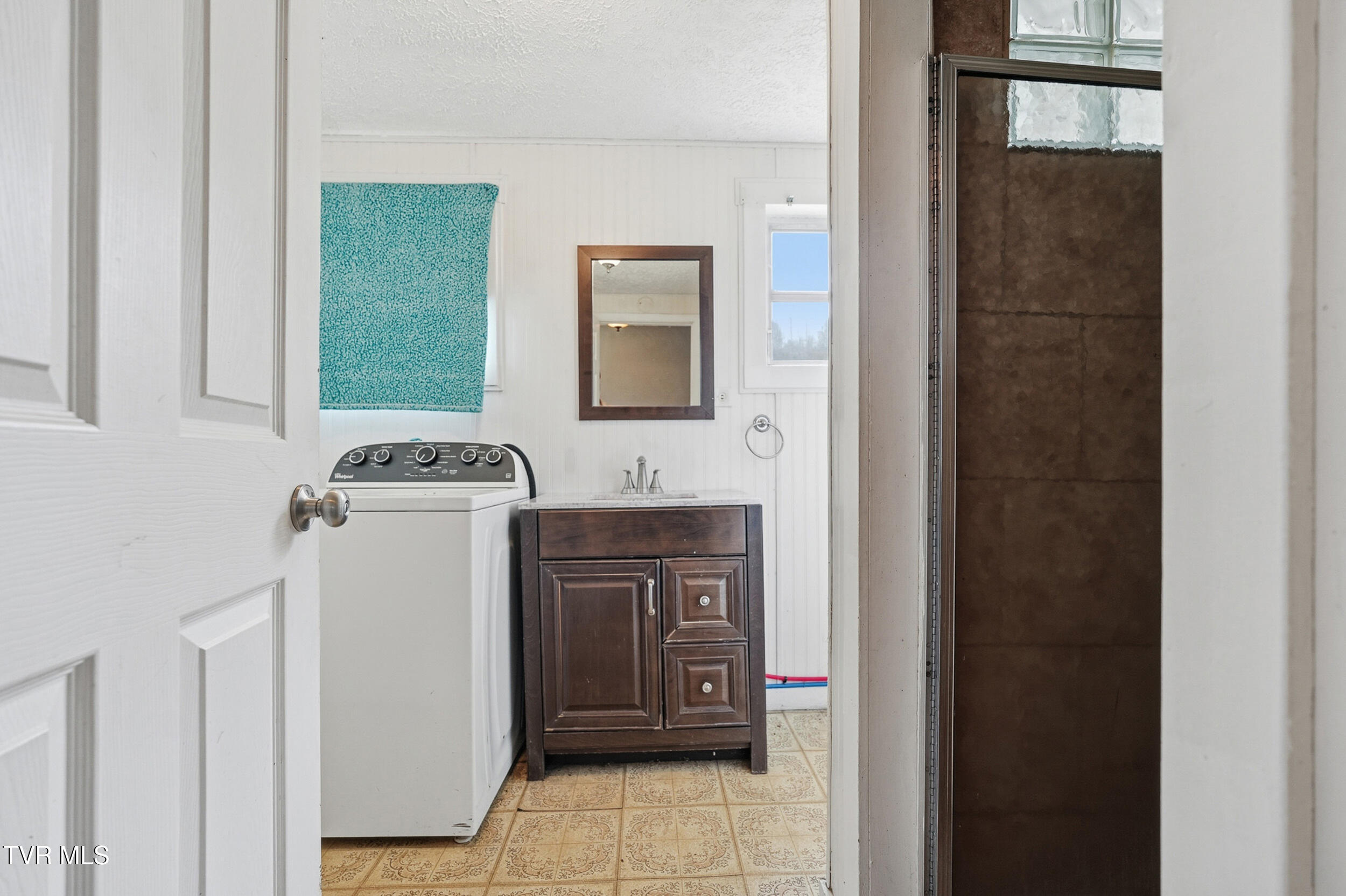 154 Dante Road St. Paul, VA 24283 - Photo 7 of 19 10_dsc04605