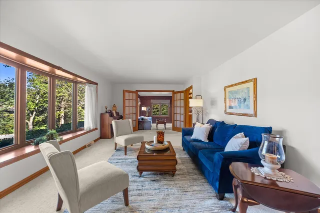 $699,900 | W338S4370 Drumlin Drive, Dousman, WI 53118