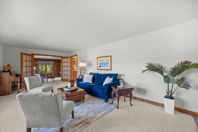 $699,900 | W338S4370 Drumlin Drive, Dousman, WI 53118